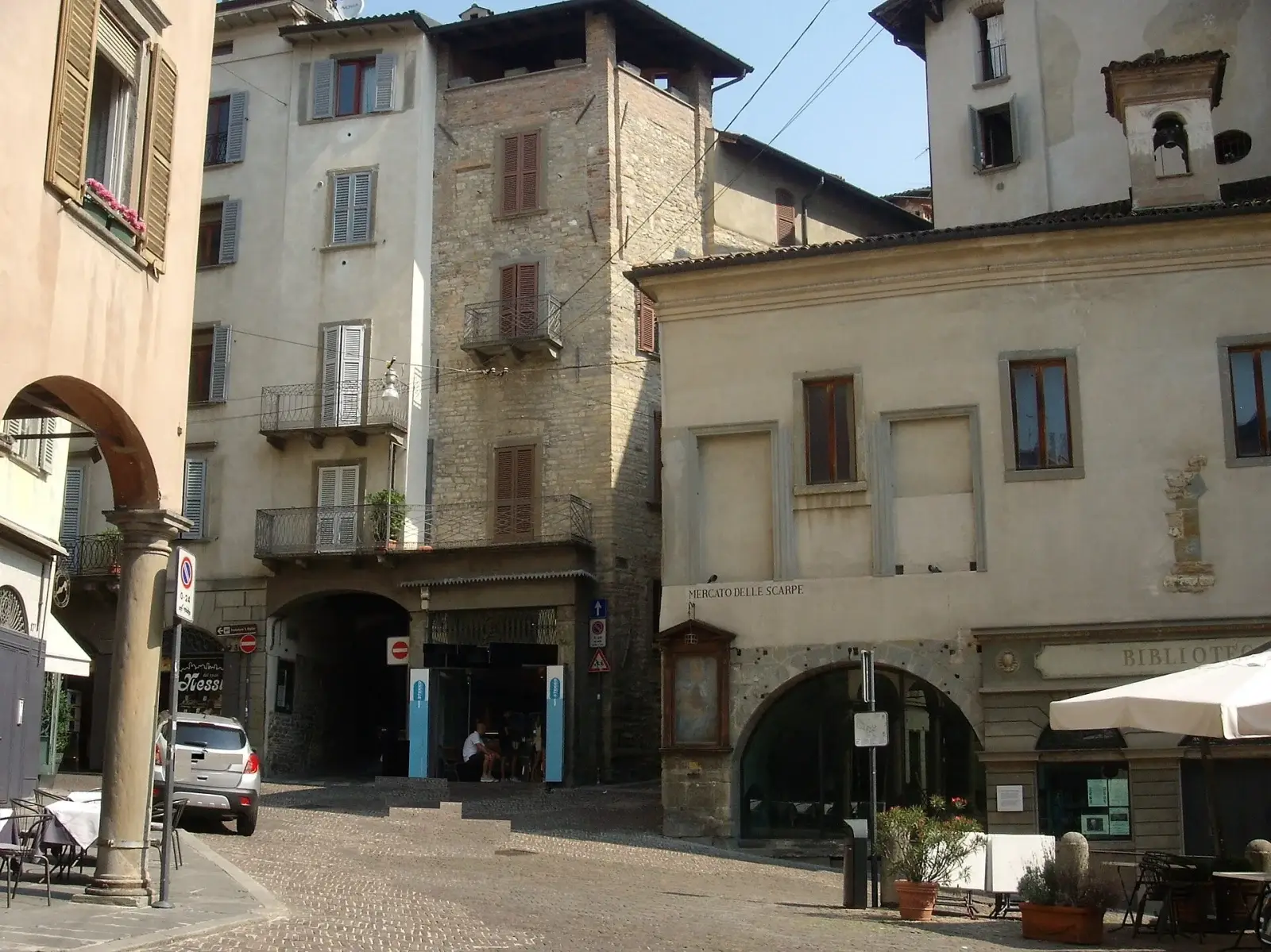Piazza Mercato delle Scarpe i Città Alta i Bergamo